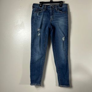 Universal Thread Mid rise skinny jeans women’s 6/28